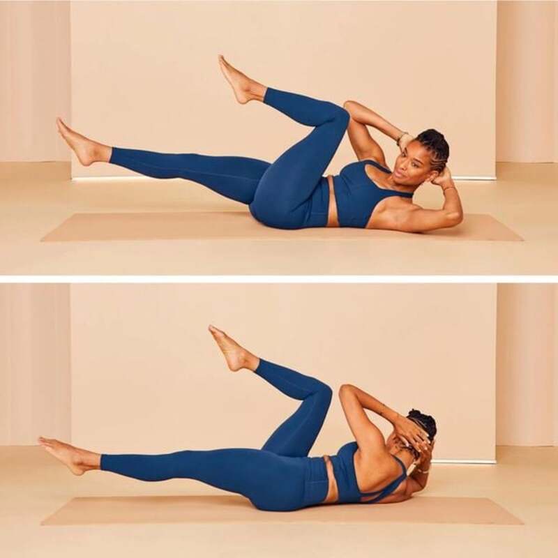 Bicycle crunch hỗ trợ làm săn vùng eo, tác động vào cơ bụng giữa và cơ liên sườn. 