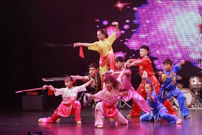 Trong thi đấu hiện đại, Wushu được đánh giá theo kỹ thuật, độ khó, sức mạnh, tốc độ và phong cách biểu diễn.