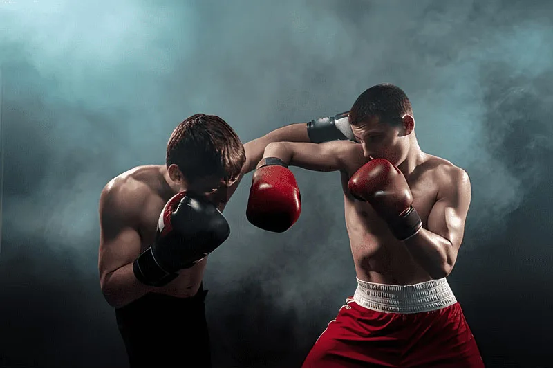 Người mới học Boxing nên bắt đầu từ tư thế đứng, jab, cross, hook, footwork và phòng thủ cơ bản.
